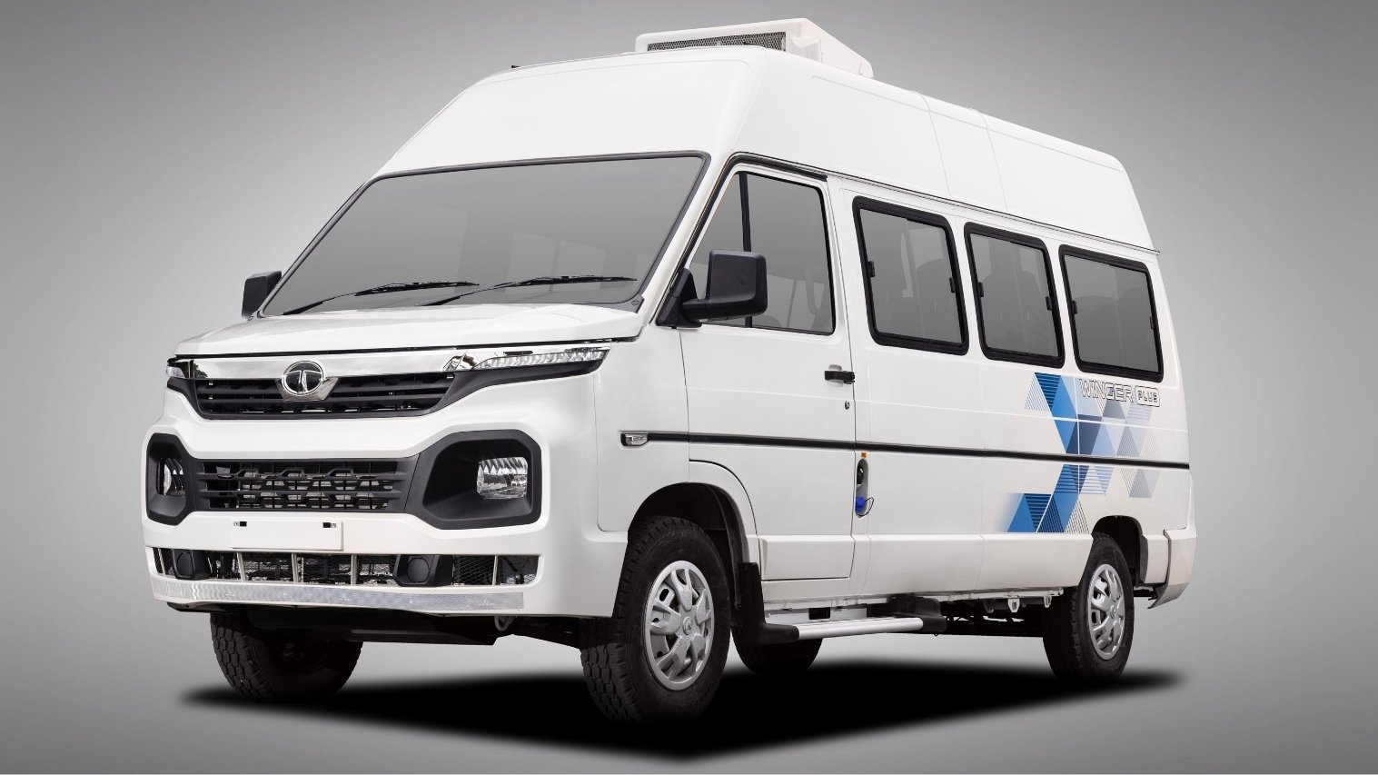 Tata Motors ने लॉन्च किया अपनी नई विंगर प्लस को 20.60 लाख में